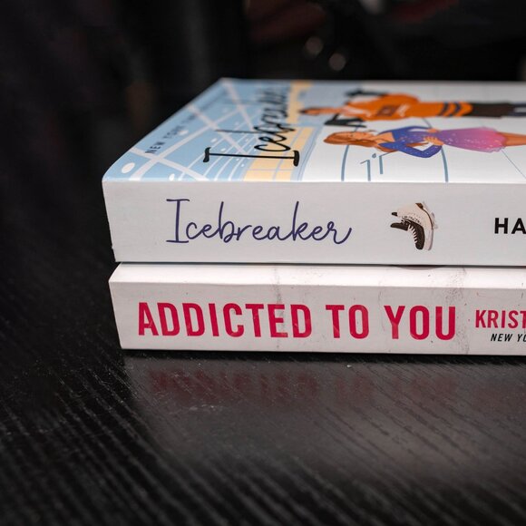 Romance Book Bundle Icebreaker ONLY - Picture 2 of 3